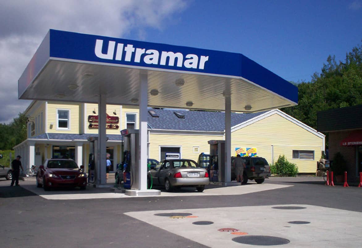 Station-service – Ultramar – Stoneham
